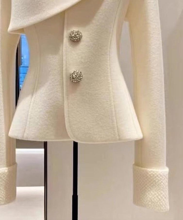 Lola - Asymmetrisk Knappt Blazer