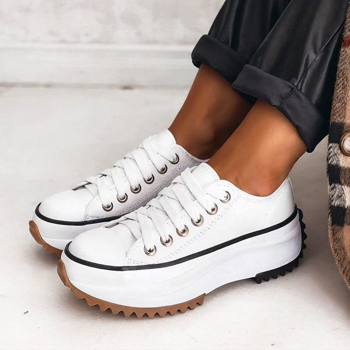 Hallnyra | Trendy Sneakers med Tykk Såle
