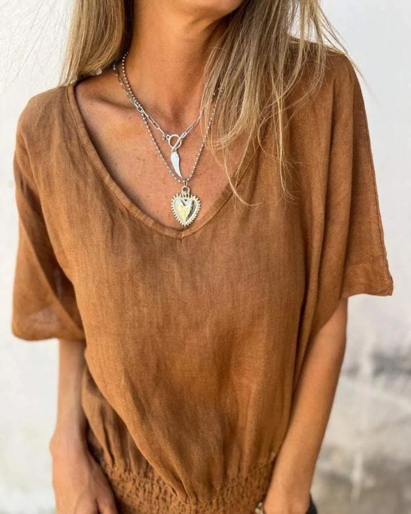 Hildur | Avslappet bluse i Ibiza-stil med V-hals