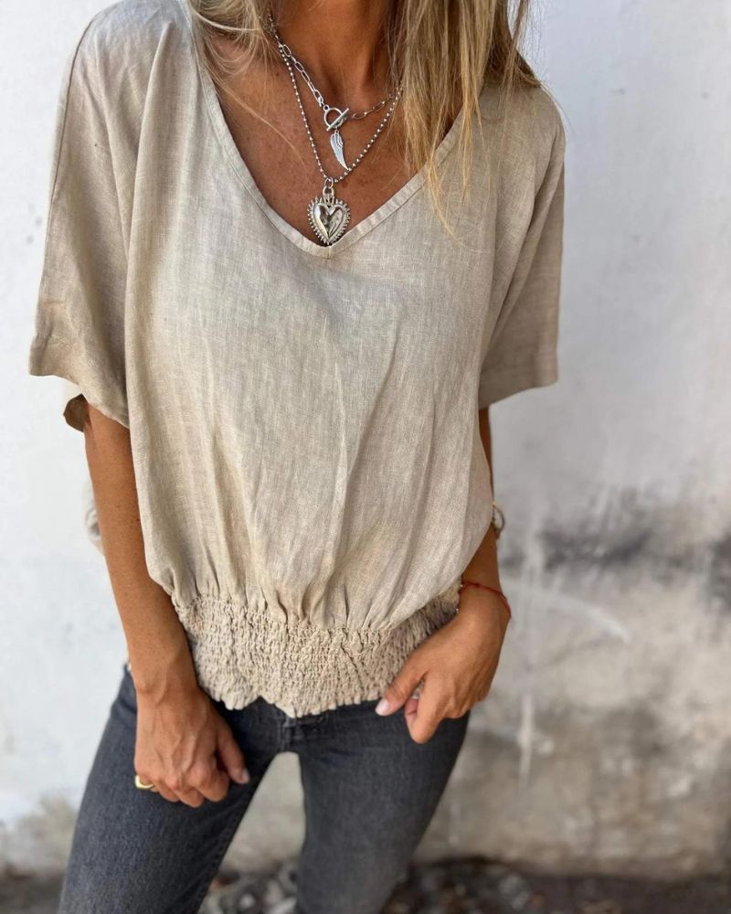 Hildur | Avslappet bluse i Ibiza-stil med V-hals