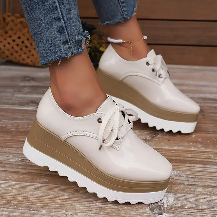 Isfrøy | Trendy Platåsko med Snøring
