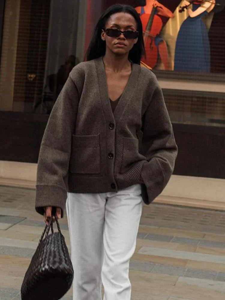 Nova | Elegant V-Hals Cardigan
