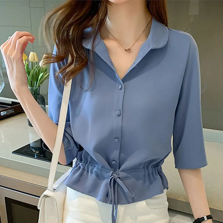 Tirilin | Elegant bluse med knyting i livet