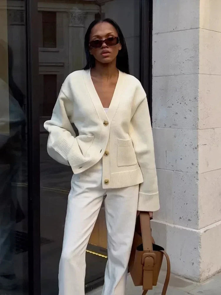 Nova | Elegant V-Hals Cardigan