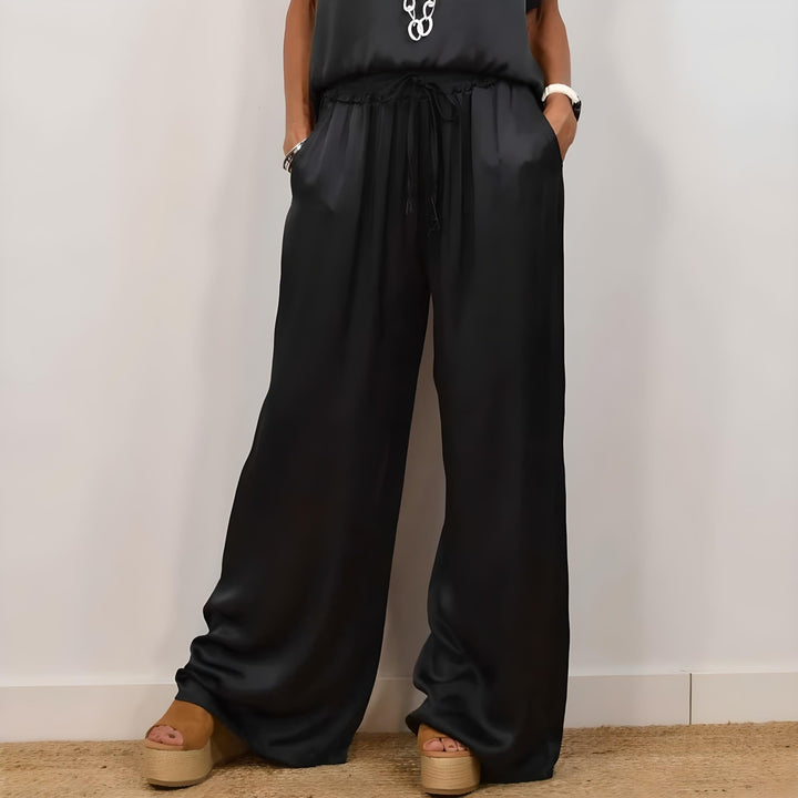 Helle | Elegant sett i mykt satenglook