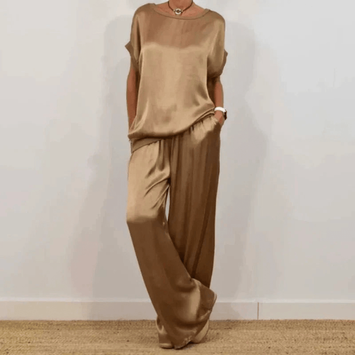 Helle | Elegant sett i mykt satenglook